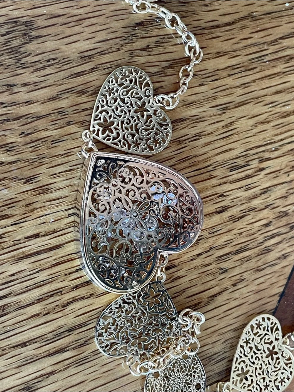 Pandora Gold Filigree Heart Station Necklace - Picture 2 of 4